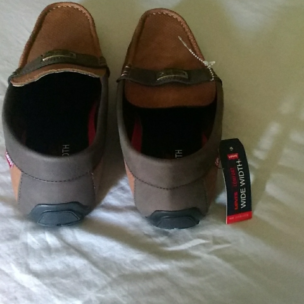 Levi's Shoes - Picture 3 of 4